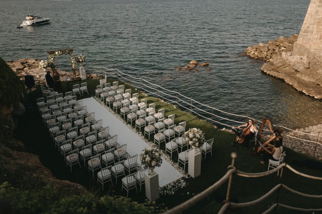 Wedding-ceremony-on-the-lawn-in-front-of-the-Sicilian-sea