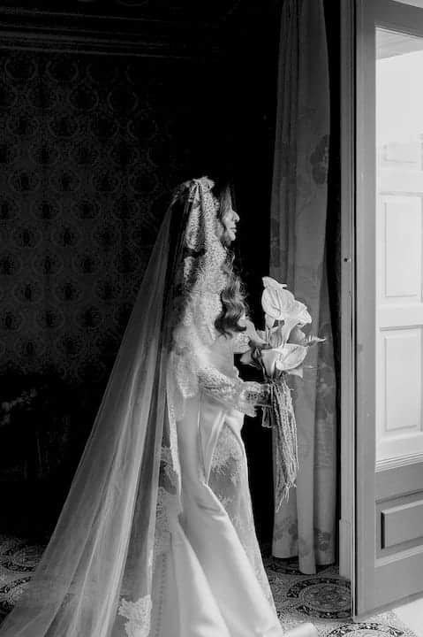 Sicilian luxury wedding in villa courtyard