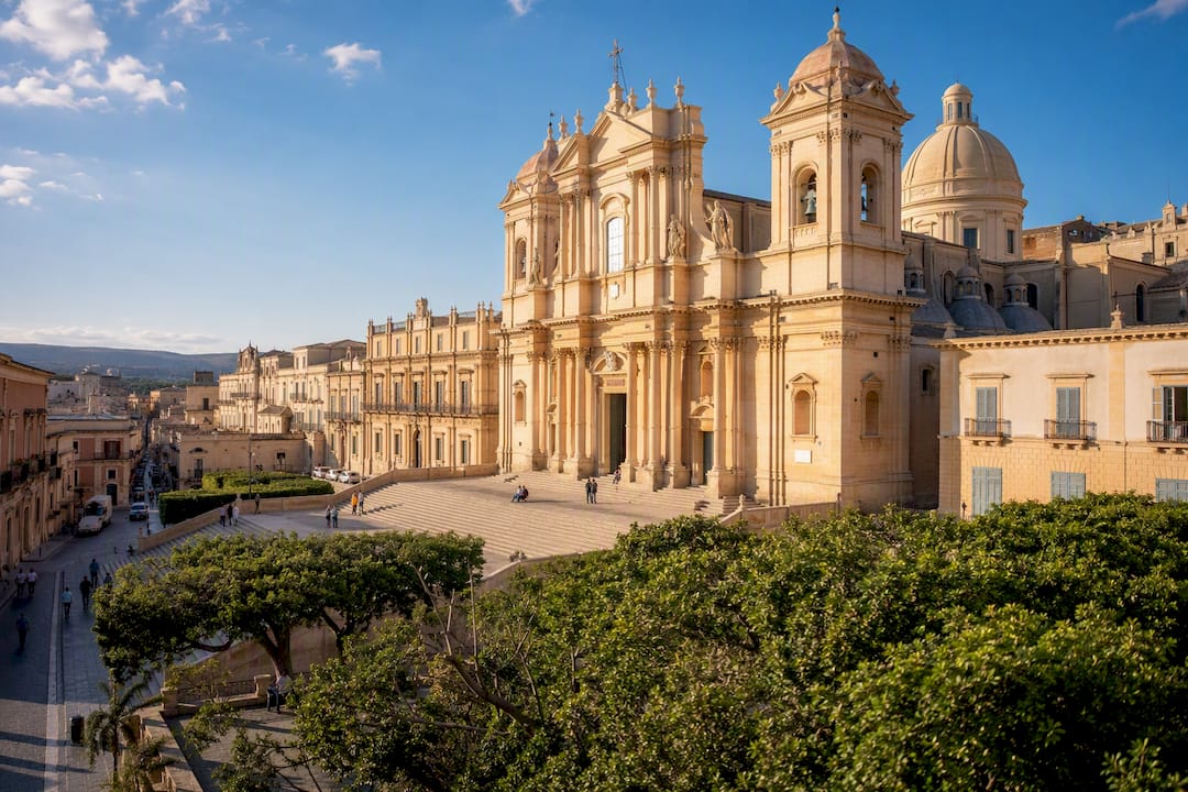Exterior of Noto cathedral for weddings